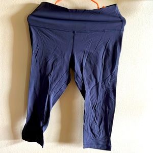 Lululemon size 10 Align capris. Cornflower Blue color. 14’ inseam